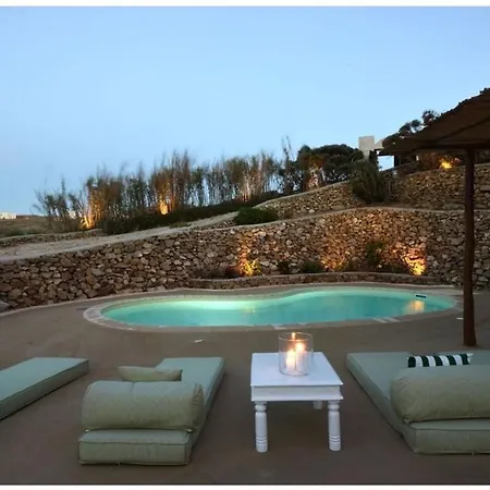 The Mykonian Beachfront Estate 빌라 *