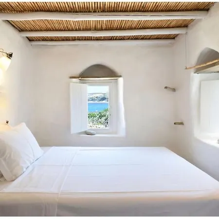 The Mykonian Beachfront Estate 빌라