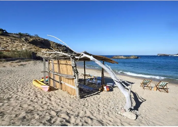 빌라 The Mykonian Beachfront Estate