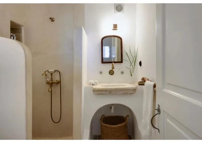 Villa The Mykonian Beachfront Estate *